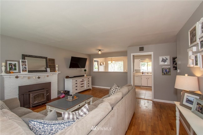 Building Photo - 3 bed/2 ba House in University Place