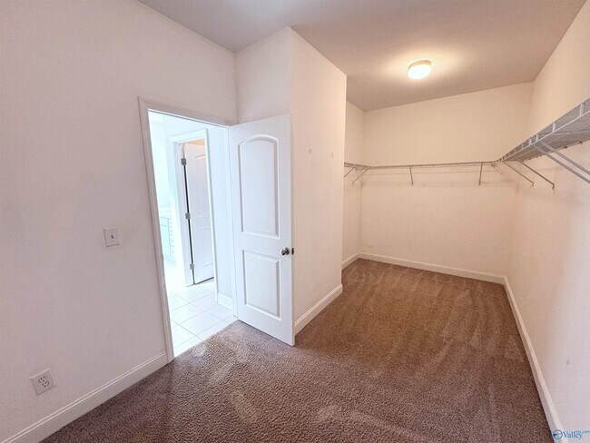 Building Photo - 120 James Parcus Cir