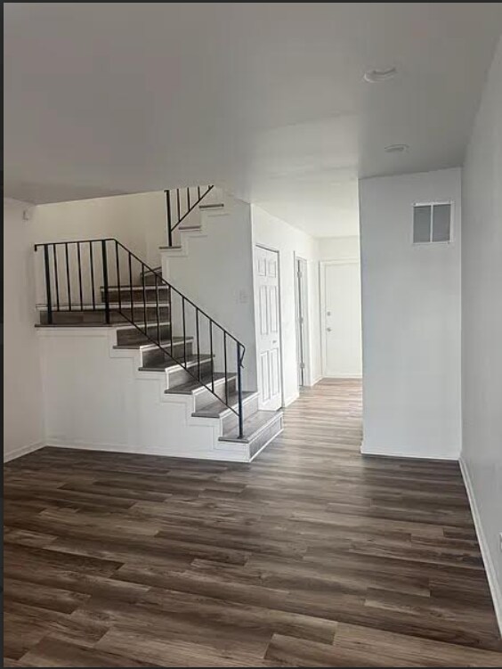 Building Photo - 4493 Provincetown Dr