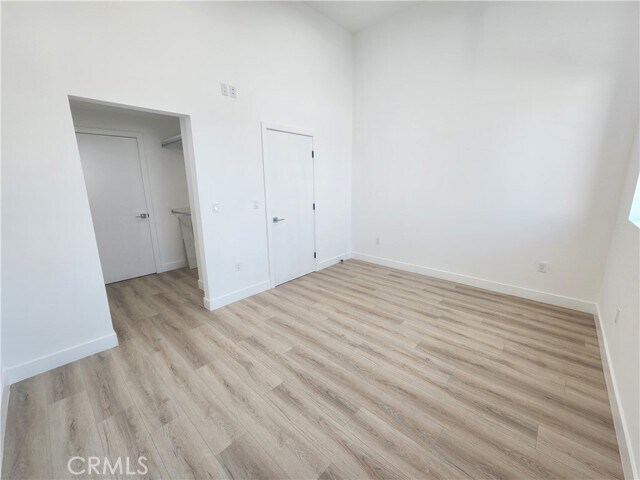 Building Photo - 6061 Fulton Ave