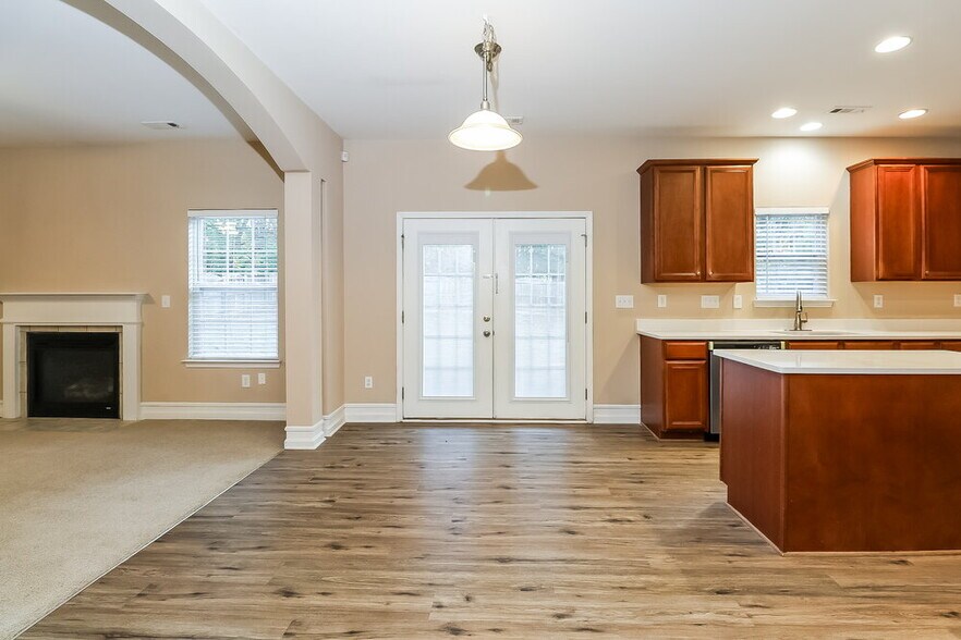 Building Photo - 3009 Streamlet Way