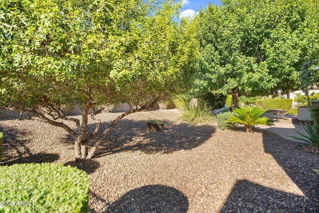 Building Photo - 594 E Vesper Trail