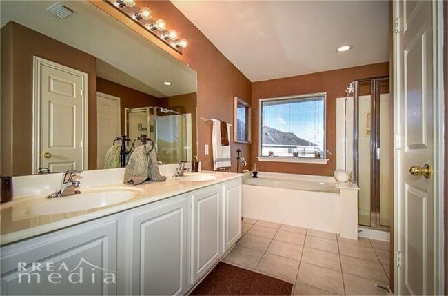 Building Photo - 2923 Loganberry Park Ln