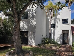 Building Photo - 15 Sunflower Ave