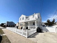 Building Photo - 301 N Harding Ave
