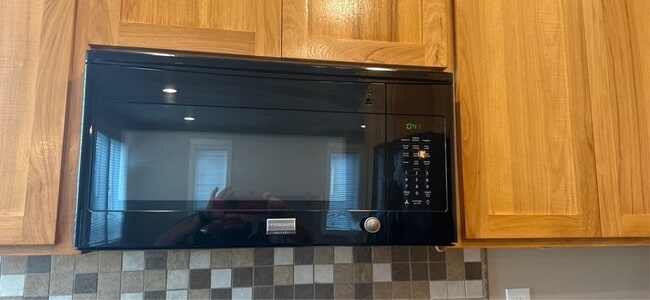 Building Photo - 913 Pintail St