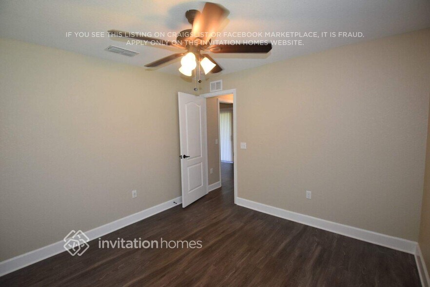 Building Photo - 3527 Kenwood Crossing