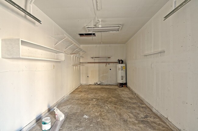 Building Photo - 15115 40th Ave W