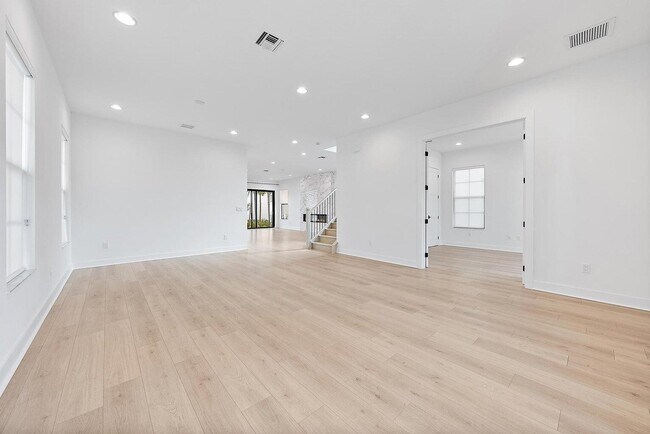 Building Photo - 13128 Alton Rd