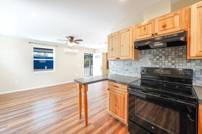 Building Photo - 1175 Campbell Way