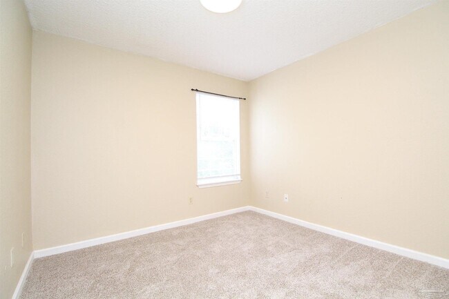 Building Photo - 601 N 61st Ave