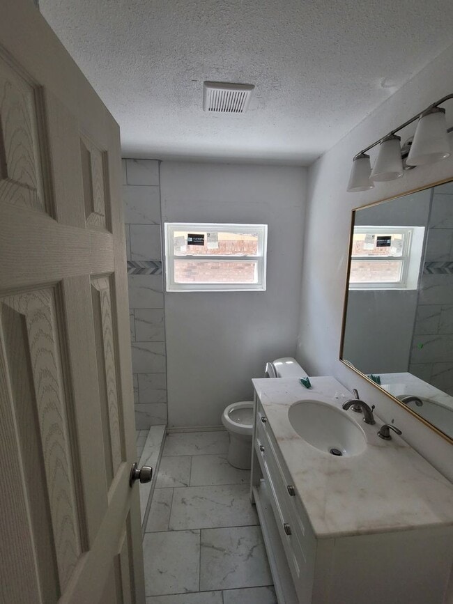 Building Photo - Location....Location....Location....