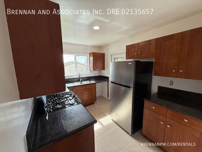 Building Photo - 228 S Kenton Ave