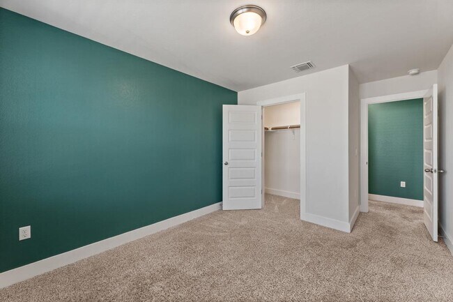 Building Photo - 7103 Travertine Spring Dr