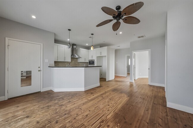 Building Photo - 2507 Bay Oaks Harbor Dr