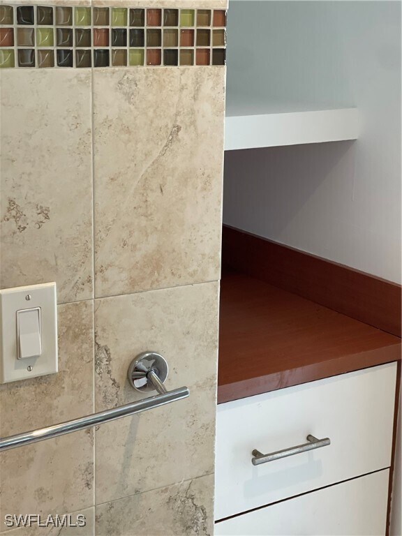 Building Photo - 3527 NE 168th St