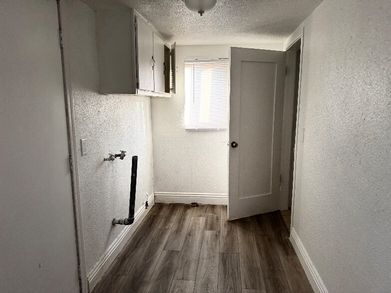 Building Photo - 1707 N Pershing Ave