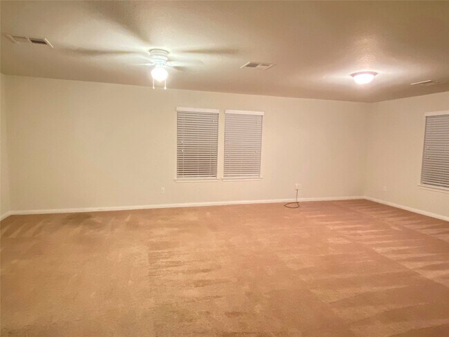 Building Photo - 819 Messina Ln