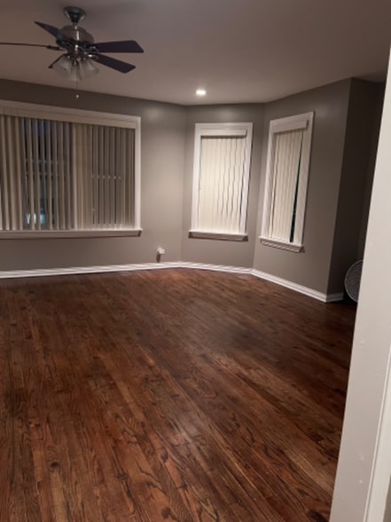 Building Photo - 8236 S Ellis Ave