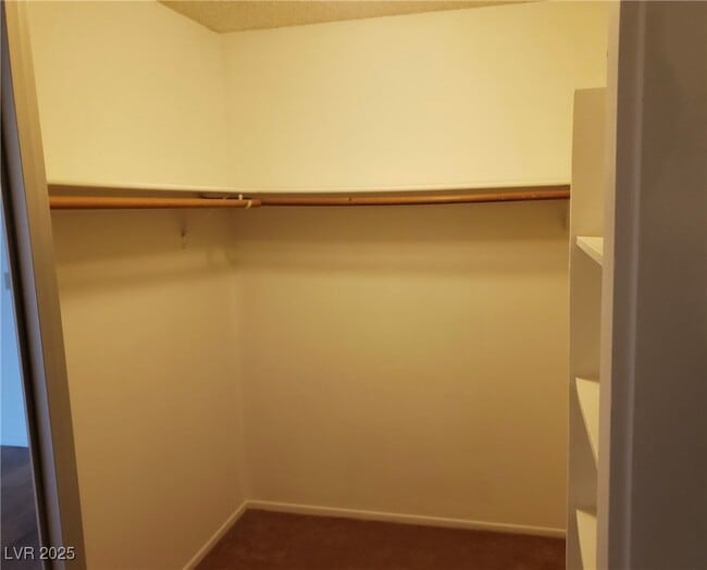 Building Photo - 2524 Sidonia Ave