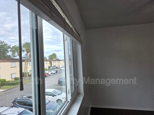 Building Photo - 605 N Keene Rd