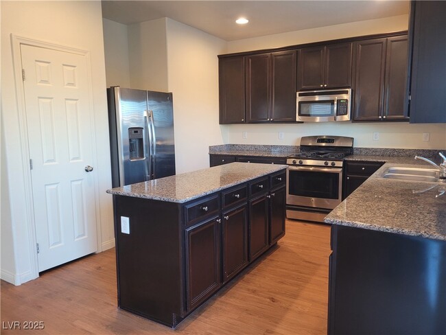 Building Photo - 782 Cambridge Crest Ct