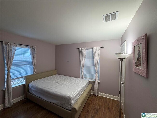 Building Photo - 7109 Hunt Dr