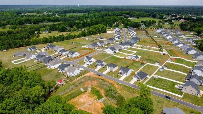 Building Photo - 505 S Oak Crst Dr