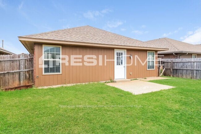 Building Photo - HOME FOR RENT!!