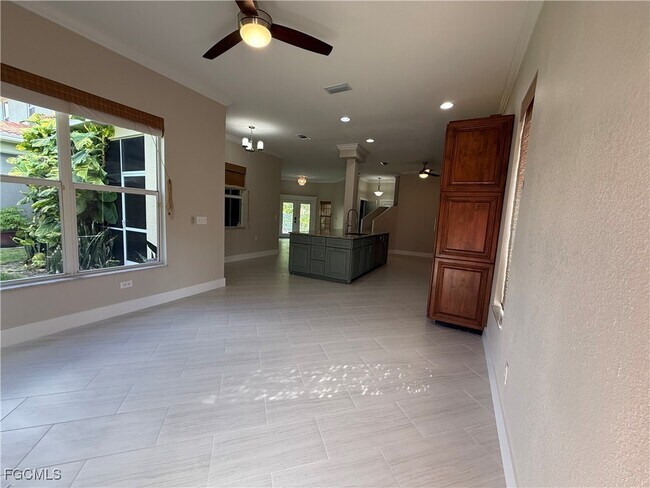 Building Photo - 8689 Spring Mountain Way