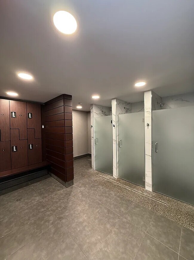 Building Photo - 535 N Michigan Ave