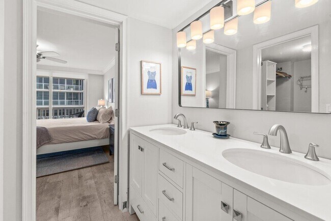 Building Photo - 3570 S Ocean Blvd