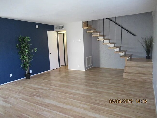 Building Photo - All Utilities Included! Charming 2-Bedroom...