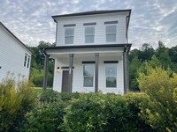 Building Photo - 3BD/3.5BA Available for Mid-August Move In