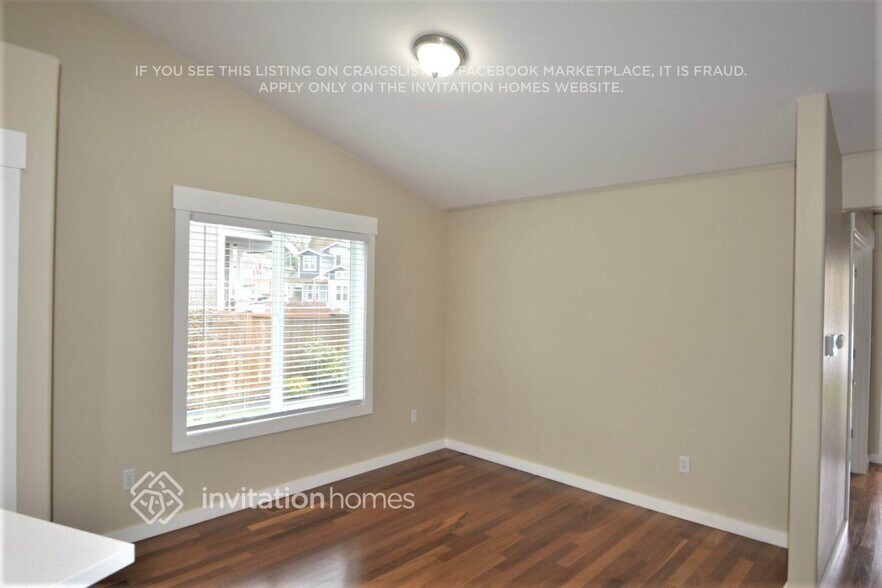 Building Photo - 10205 185th Ave E