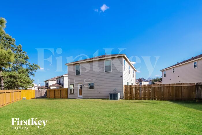 Building Photo - 15511 Hollow Cypress Ct