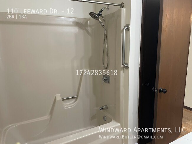 Building Photo - 110 Leeward Dr