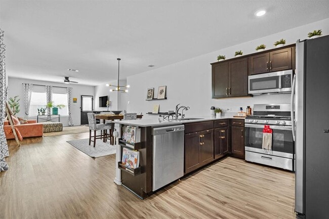 Building Photo - 414 Geode Glen