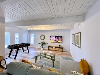 Building Photo - 606 S Loretta Dr