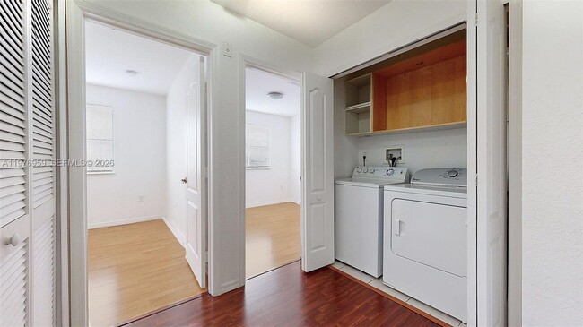 Building Photo - 8980 W Flagler St