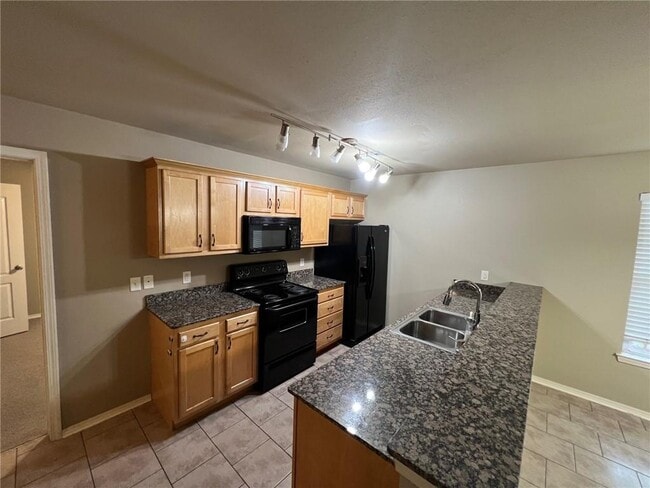 Building Photo - 3400 SW Deerfield Blvd