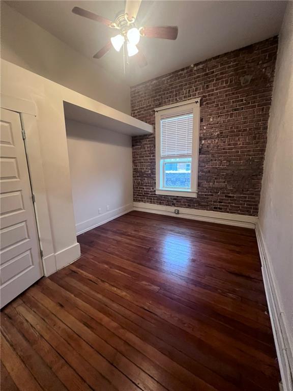 Building Photo - 116 N Broadway St