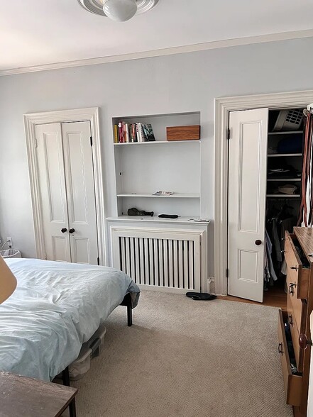 2nd floor bedroom #1 - 5A Evergreen Ave