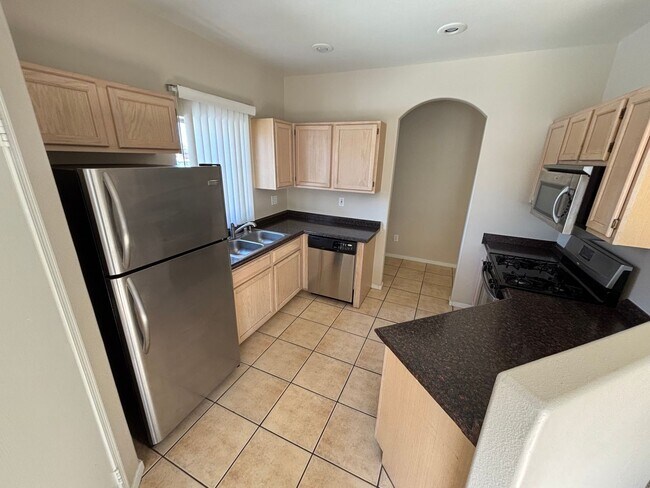 Building Photo - Gorgeous 2bed/2 bath condo in Southwest!