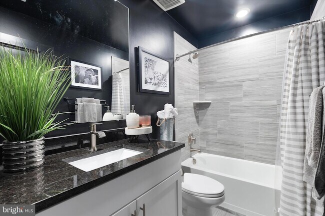 Building Photo - 5680 Lewis Carroll Dr
