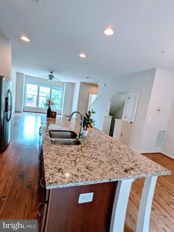 Building Photo - 22404 Glenbow Way