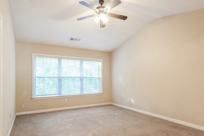 Building Photo - 4108 Glenaire Way NW