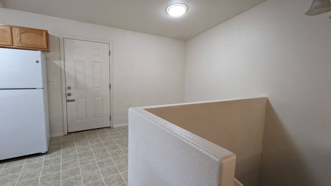 Building Photo - RANCH 3 BED/2.75 BATH PATIO HOME WITH MAIN FLOOR MASTER, FINISHED BASEMENT, AC, 2 CAR GARAGE!