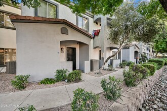 Building Photo - 4608 W Maryland Ave