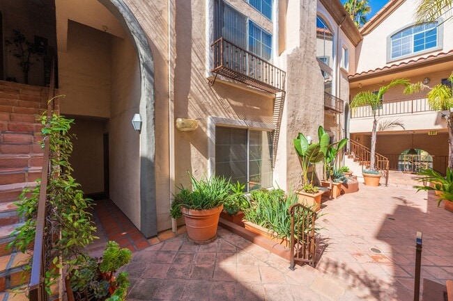 Building Photo - Beautiful Westchester Condominium Rental